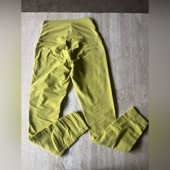 Lululemon Leggings Size 4 - Picture 4 of 8